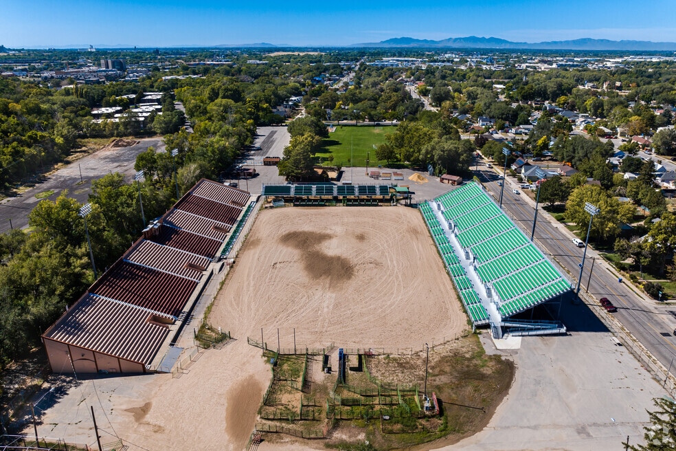 NH_Canyon Road_514766_021224_P1_LB_V1