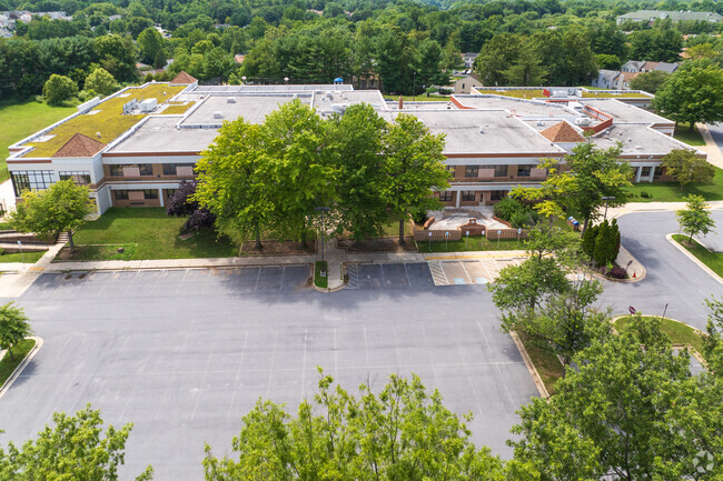 Waters Landing Elementary School serves students in Montgomery County.