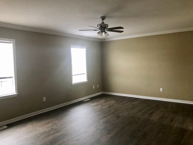 6220 Spurgeon Way, High Point, NC 27265 - photo 6