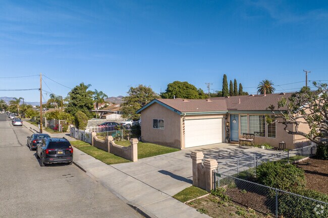 Saticoy has many older style ranches in parts of town.