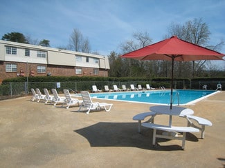 300 Sulphur Springs Rd, Greenville, SC 29617