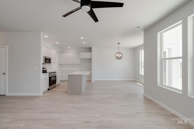 611 W Snowy Owl St, Kuna, ID 83634 - photo 4