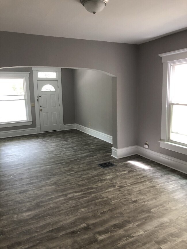 53 E Patterson Ave, Columbus, OH 43202