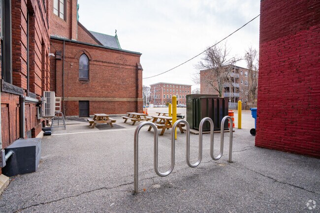 The Prospect Hill Academy Charter School in Cambridge has an overall grade of B+ on Niche.