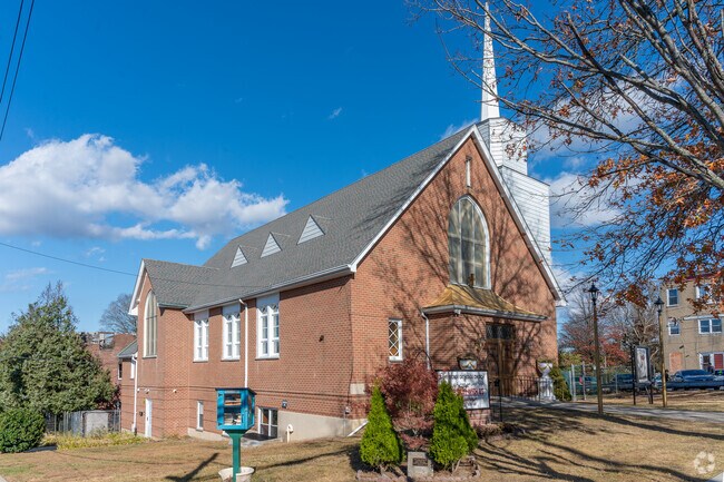Saint George is one of several churches serving the community in Bryn Mawr Park.