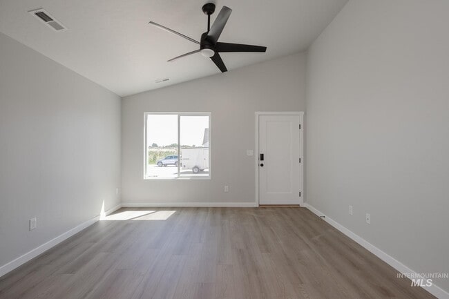 19288 Schooner Ave, Caldwell, ID 83605 - photo 2