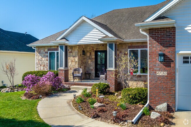 Residents of Copper Creek take pride in the Homes' curb appeal for each residence.