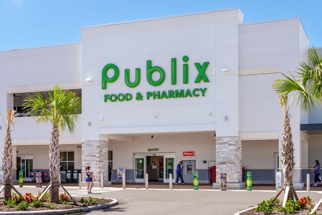 A brand-new Publix recently opened in Beck Hammock and is a local favorite for necessities.