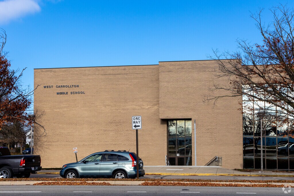 West Carrollton Middle School is for students in grades 6-8.