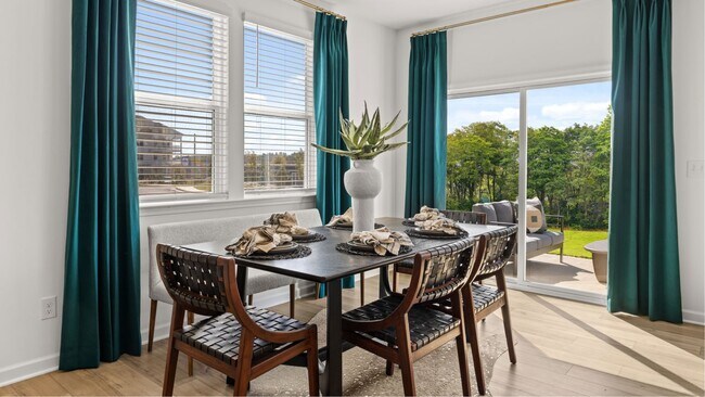 2482 Van Fleet Cir unit 36040219, Atlanta, GA 30360 - photo 7