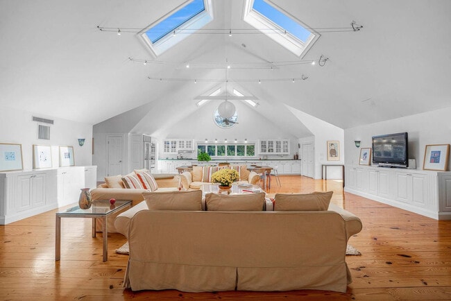 7470 Sound Ave unit ID1261530P, Mattituck, NY 11952 - photo 3