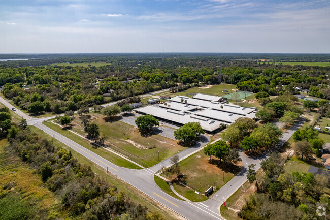 A beautiful aerial view of Emerald Shores Elementary School's campus.