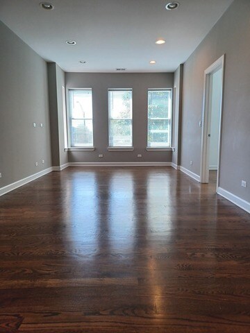 2800 W Logan Blvd unit 3, Chicago, IL 60647 - photo 2