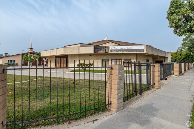 The front of Pioneer Baptist School in Downey