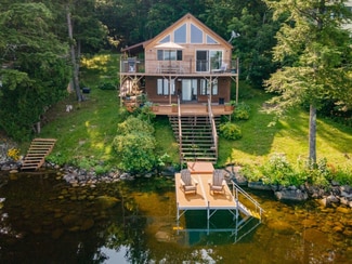 316 Redcedar Ln, Sidney, ME 04330