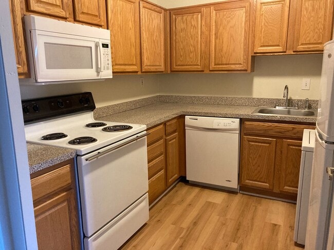 Merioneth Apartments, Ardmore, PA 19003 - photo 6