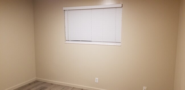 3070 Eccles Ave unit 8, Ogden, UT 84403 - photo 4