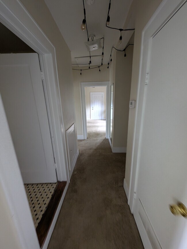 3715 Tom Green St unit 3715.B Tom Green, Austin, TX 78705 - photo 7