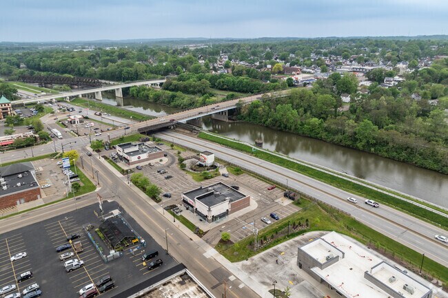 Multiple bridges to get you from West Massillon to Downtown.