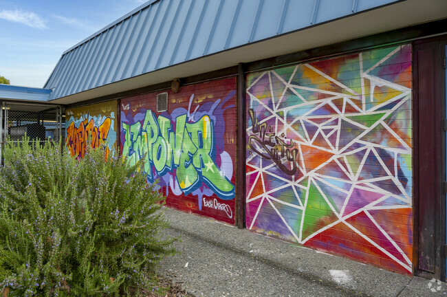 Hilliard Comstock Middle School lets its students express themselves in healthy ways.
