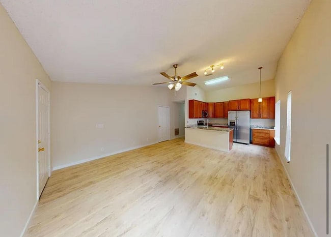 86 Pheasant Run Blvd, West Palm Beach, FL 33415 - photo 5