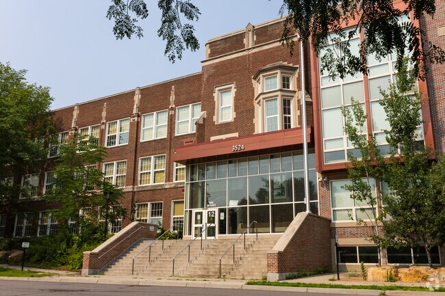 Discover exceptional education and a nurturing community at Sanford Middle School in Howe.