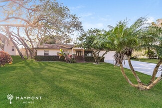 182 Vermont Ave, Tarpon Springs, FL 34689