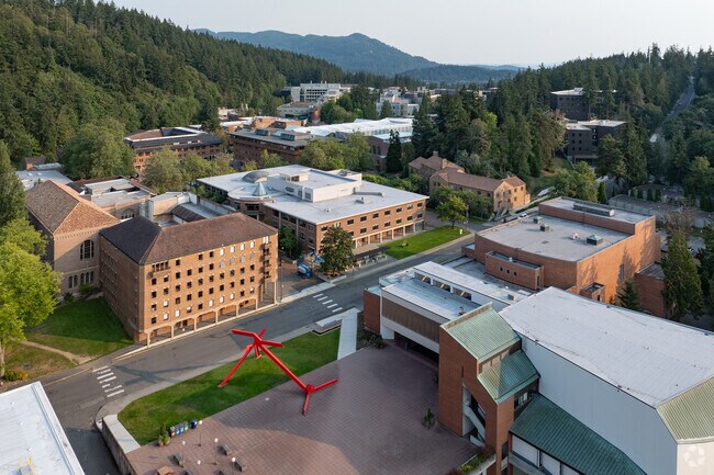Alabama Hill students consider Western Washington University for their next step.