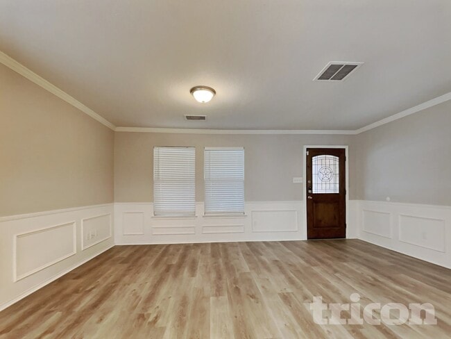 10710 Terrace Crest, San Antonio, TX 78223 - photo 3