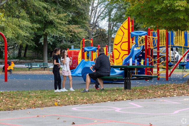 Mansfield Township locals can bring the kids to Mansfield Community Park to play in Springfield.
