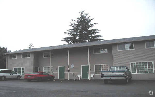 Cedar Court Apartments CCA-9, Hillsboro, OR 97123 - photo 6