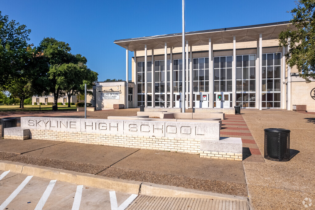 Skyline High School, Rankings & Reviews - Homes.com