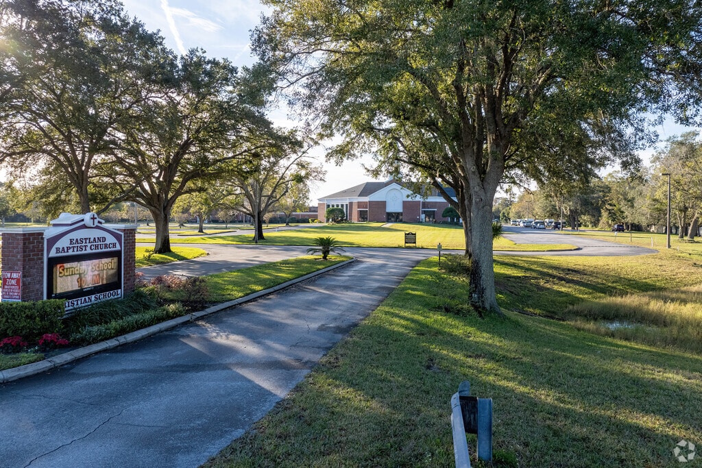 Eastland Christian School is located on Lake Underhill Road in Orlando, Florida.