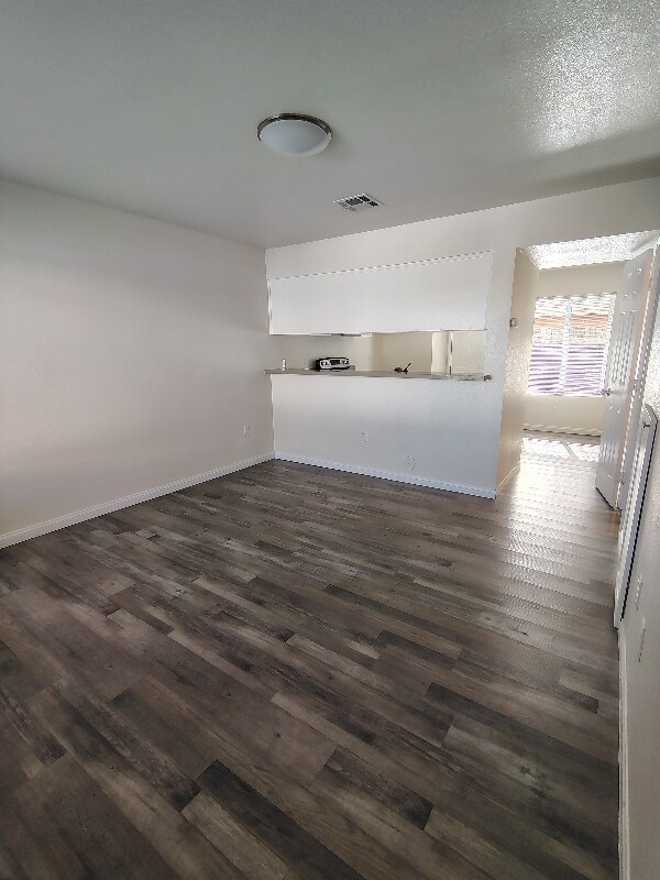 2010 Larcus Ave, Bakersfield, CA 93307