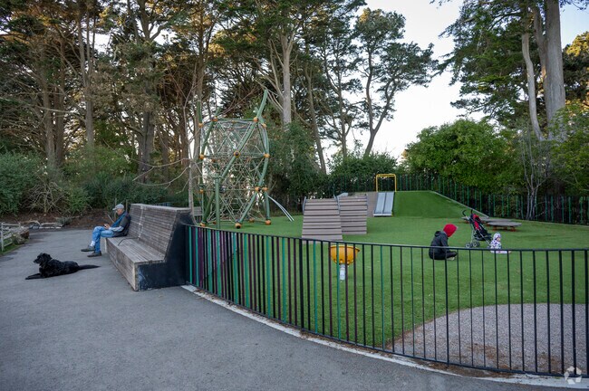 Golden Gate Heights Park has a wonderful playground for children.