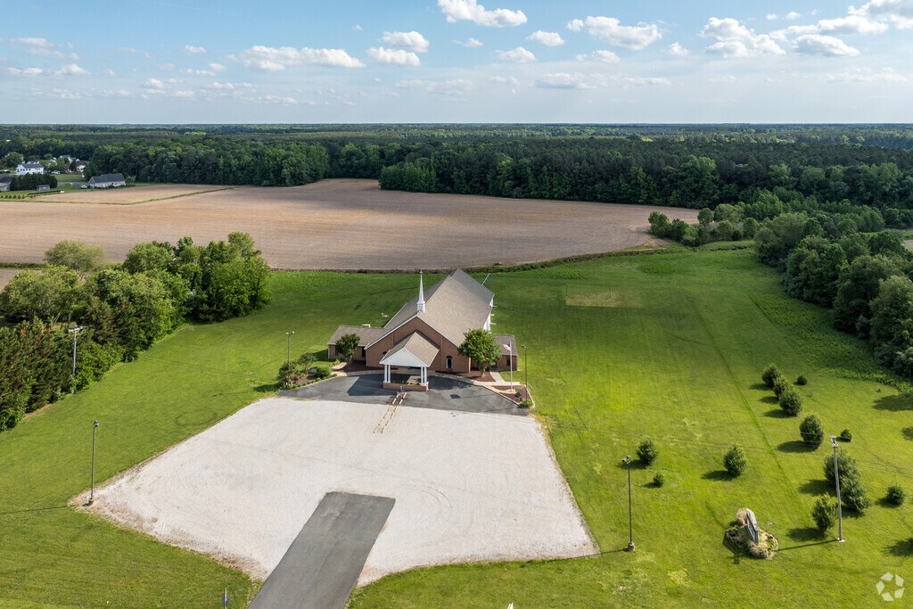 Barren Creek Christian Academy is part of the Gateway Church of Christ.