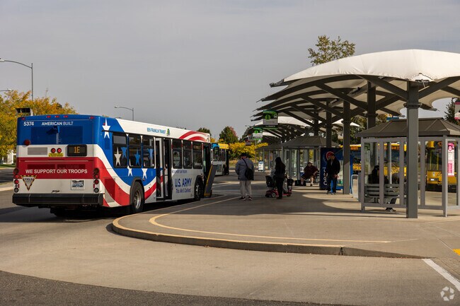 Ben Franklin Transit ensures easy commuting for Meadow Springs residents.