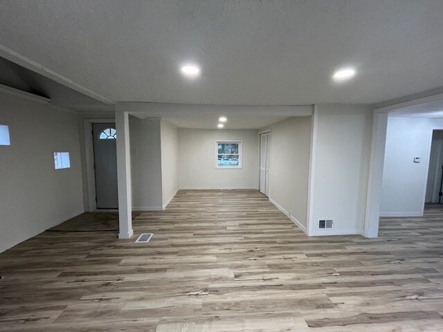 1301 E 6th St, Mishawaka, IN 46544 - photo 4