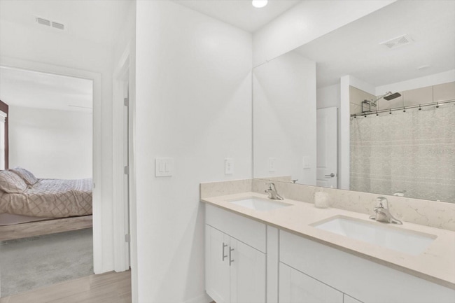 1726 Lanier Rd, Zephyrhills, FL 33541 - photo 3