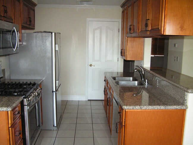 2732 Wilson Ave unit 2658, Redding, CA 96002 - photo 5