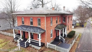 412 S Main St Unit 1, Vicksburg, MI 49097