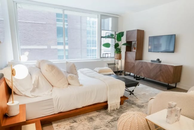 864 N Wabash Ave, Chicago, IL 60611 - photo 2