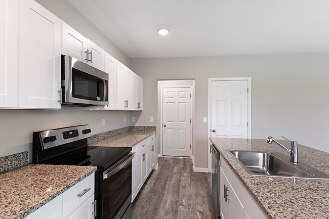 4152 River Beacon Blvd, Davenport, FL 33837 - photo 7