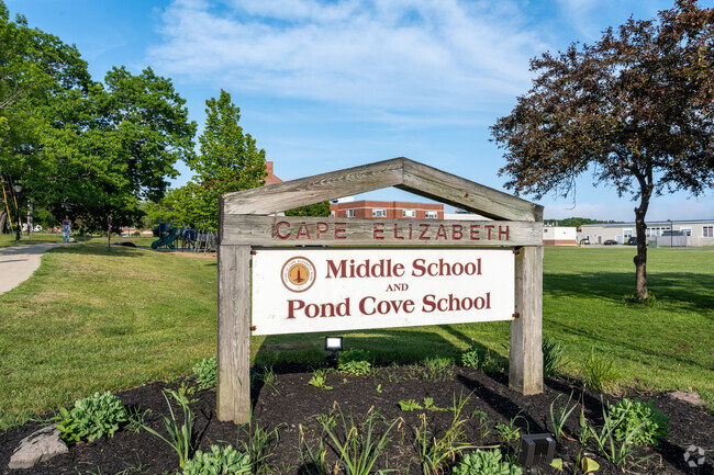 the entrance sign for the Cape Elizabeth Middle School welcomes students.
