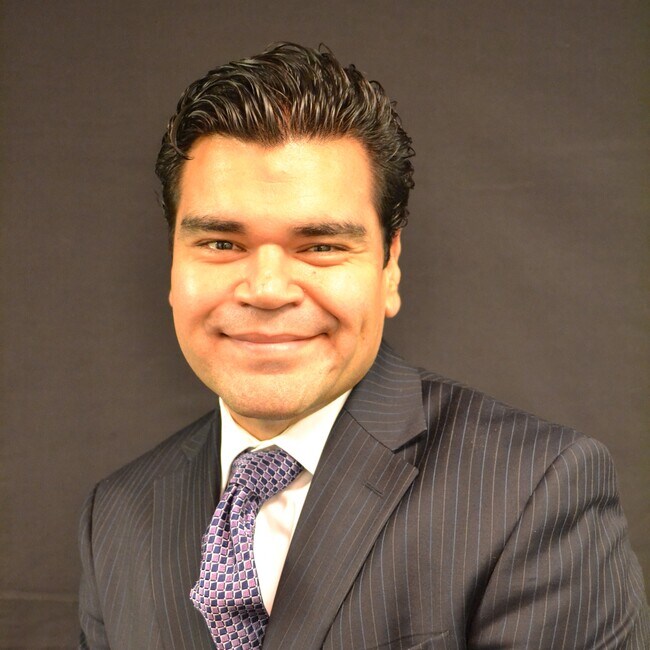 Agent Photo