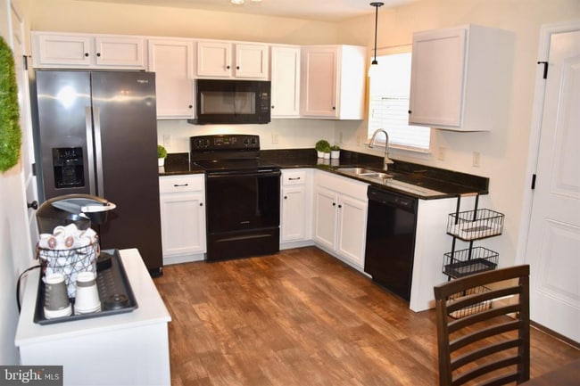 503 Byler Cir, Lebanon, PA 17042 - photo 4