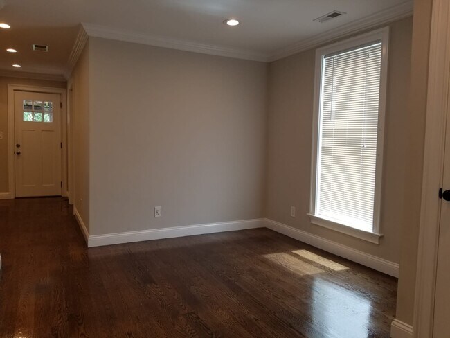 41 W Walnut Park unit 2, Roxbury, MA 02119 - photo 2