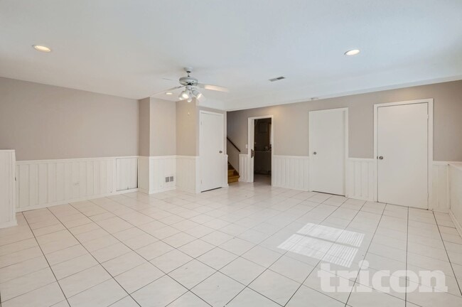 285 Polo Club Dr, Glendale Heights, IL 60139 - photo 3