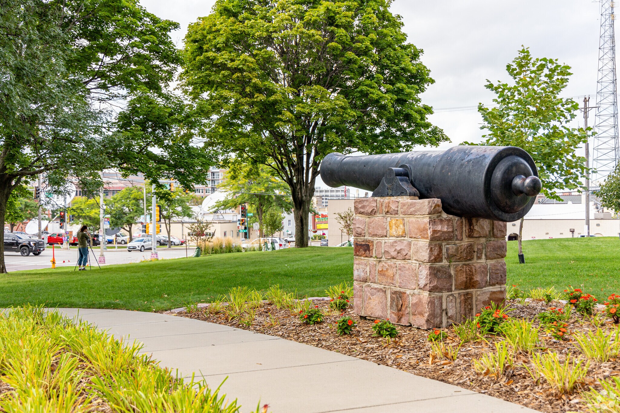 Lyon Park has a historical cannon display.