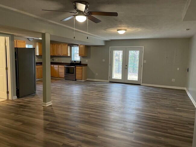 20760 Poplar Ridge Rd unit B, Lexington Park, MD 20653 - photo 3